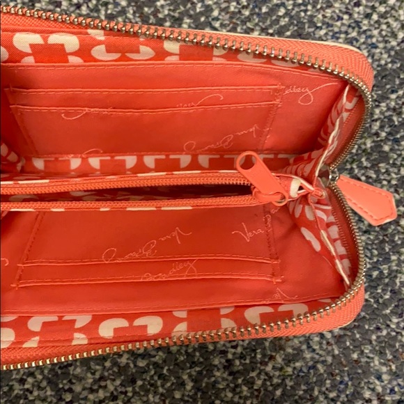 Vera Bradley Wristlet wallet - Picture 2 of 4